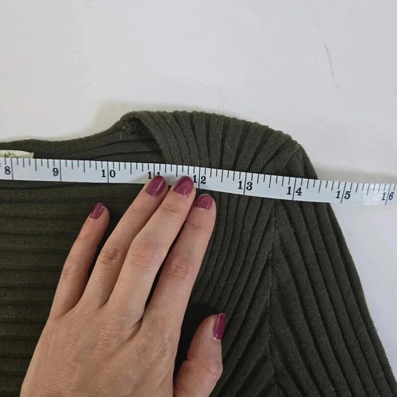 Vine and Valley Bodycon sweater dress olive green stretch fit size M - Picture 4 of 6